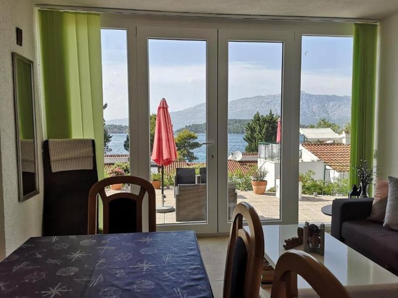 Comfort living room with sea view