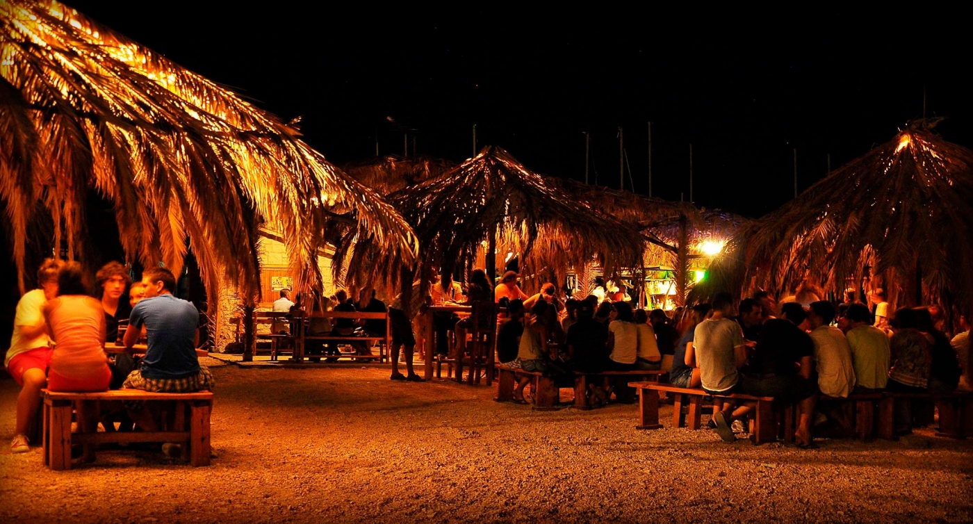 beachbarnight beachbarnight